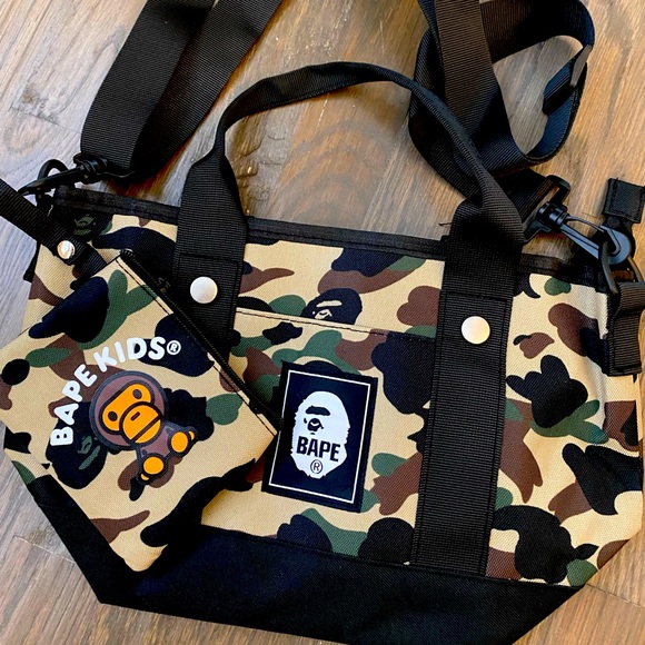 A Bathing Ape Bags Bape Camo mini tote and Bape card holder - Picture 5 of 8